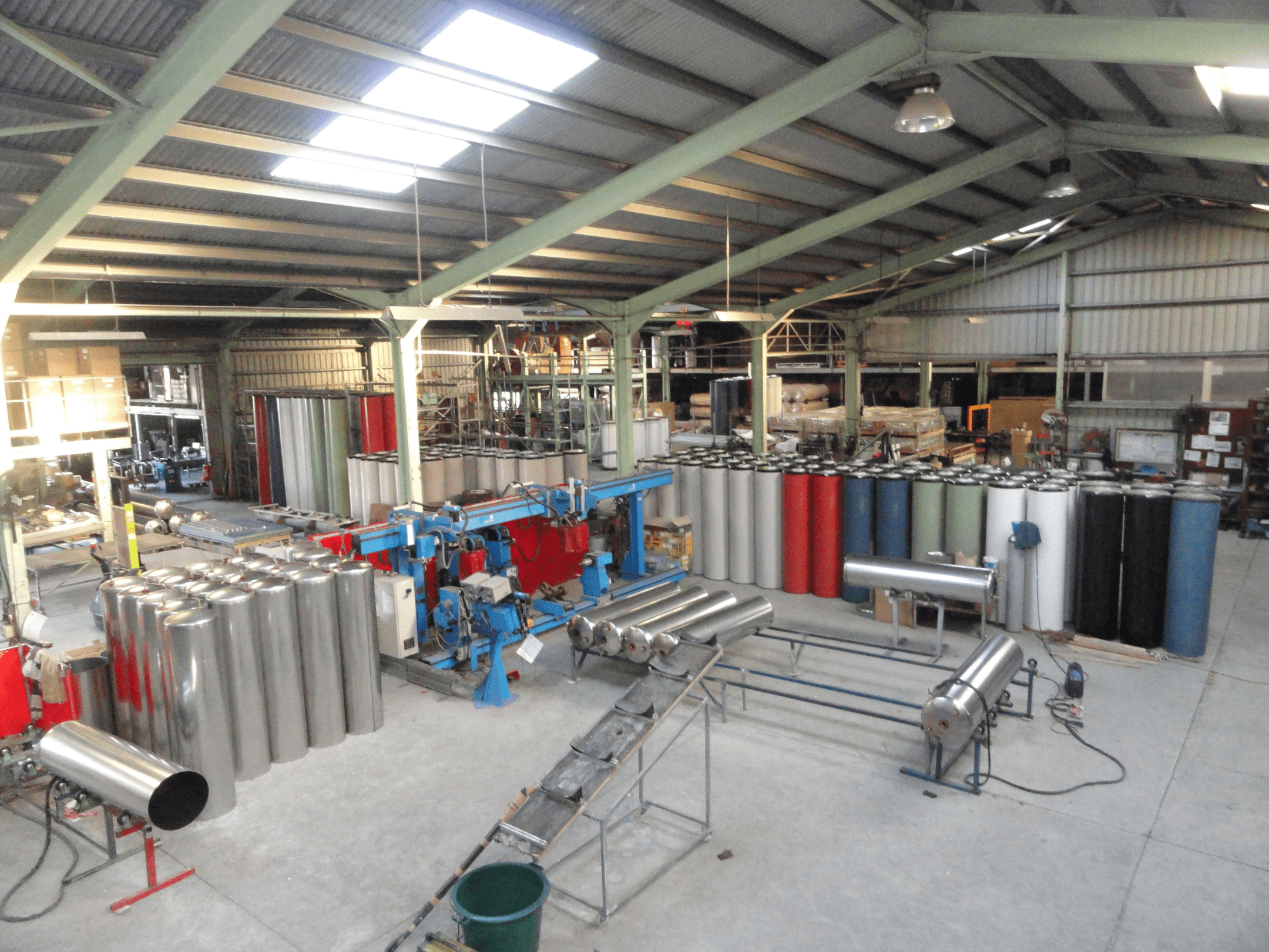 Sun Ray NC - Usine en Nouvelle-Calédonie – Fabrication de chauffe-eaux solaires avec assistance robotisée